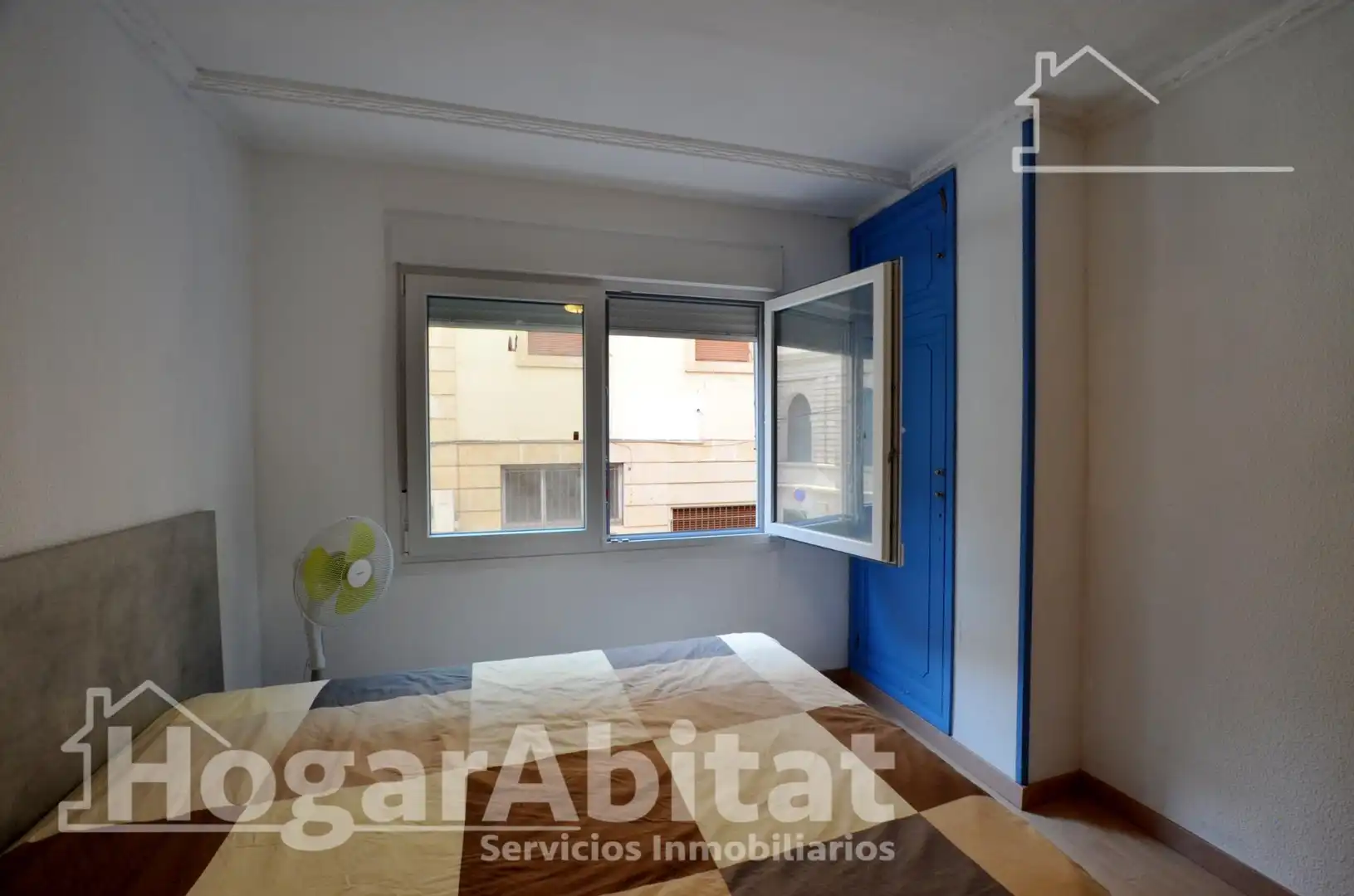 Habitación de Piso en venta en Alicante / Alacant con Amueblado y Balcón
