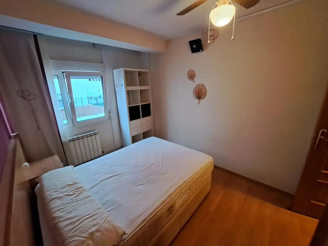 Bedroom of Flat for sale in Zaragoza  with Air Conditioner