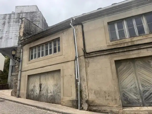 Vista exterior de Nau industrial en venda en Ribadeo