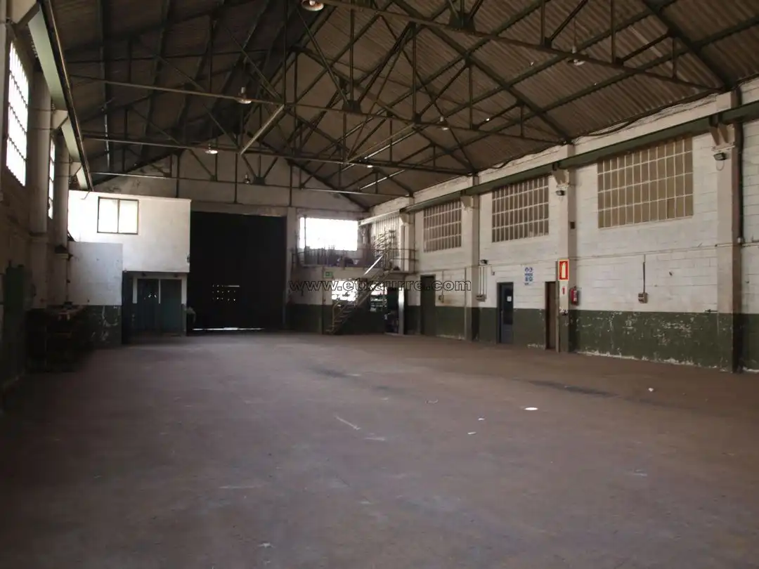 Industrial buildings for rent in Orozko