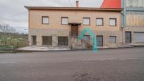 Vista exterior de Casa o xalet en venda en Siero amb Calefacció i Parquet