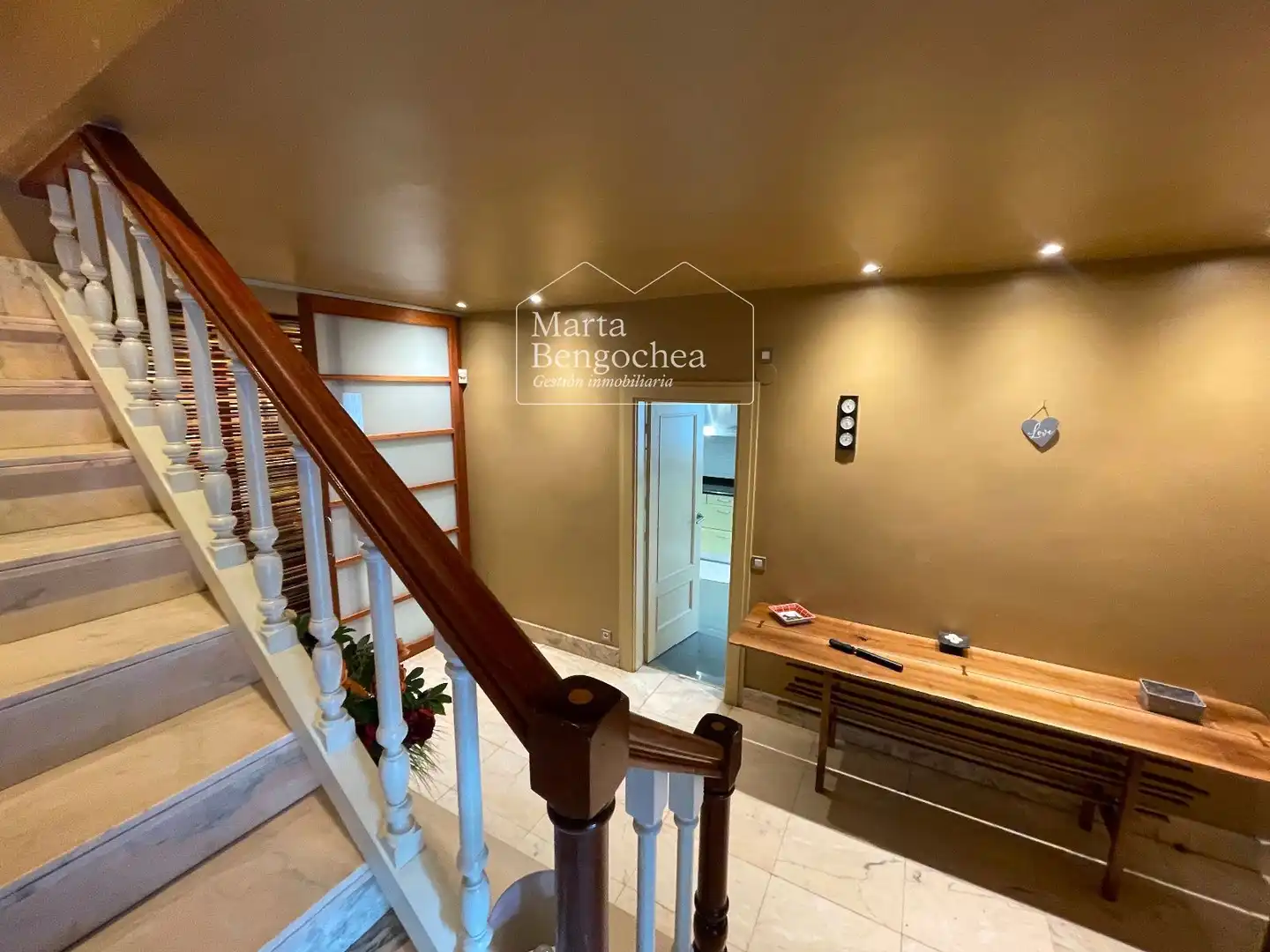 Casa adosada en venta en CALLE MENDIZABALA, Mendizorrotza - Armentia