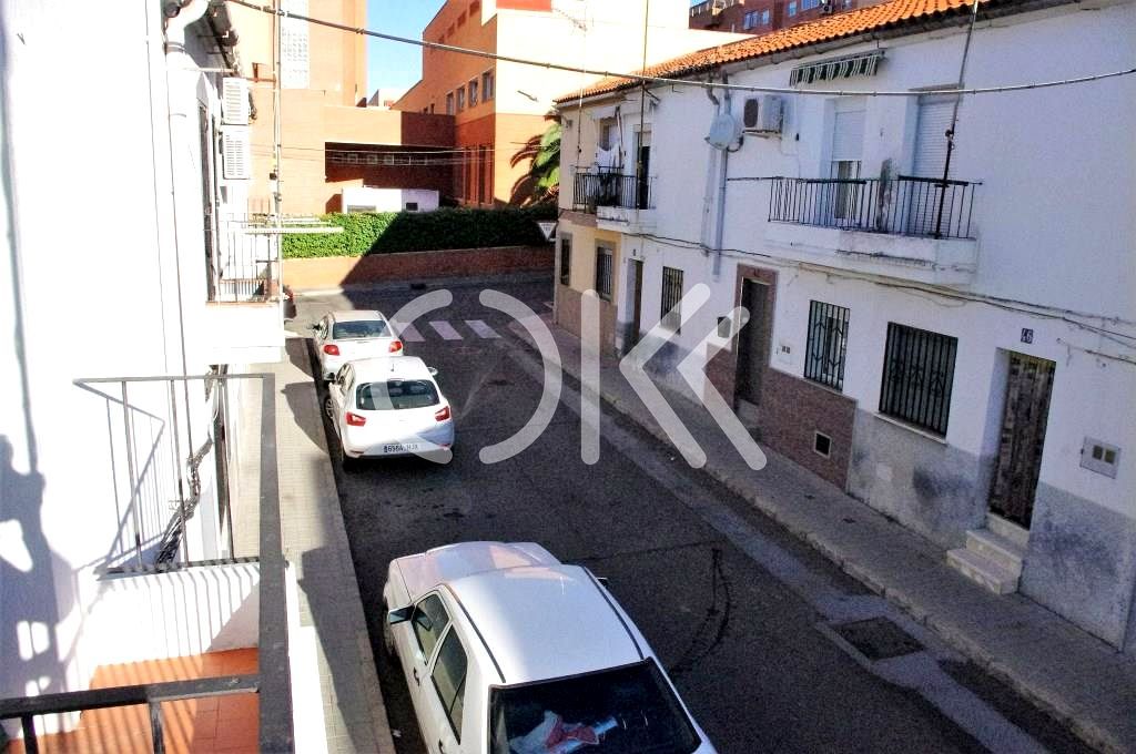 Exterior view of Single-family semi-detached for sale in Coria  with Furnished and Balcony