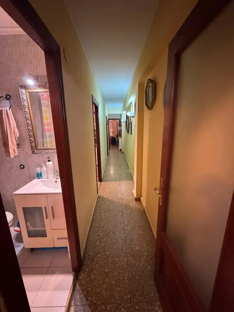 Piso en venta en Torrent con Amueblado y Balcón