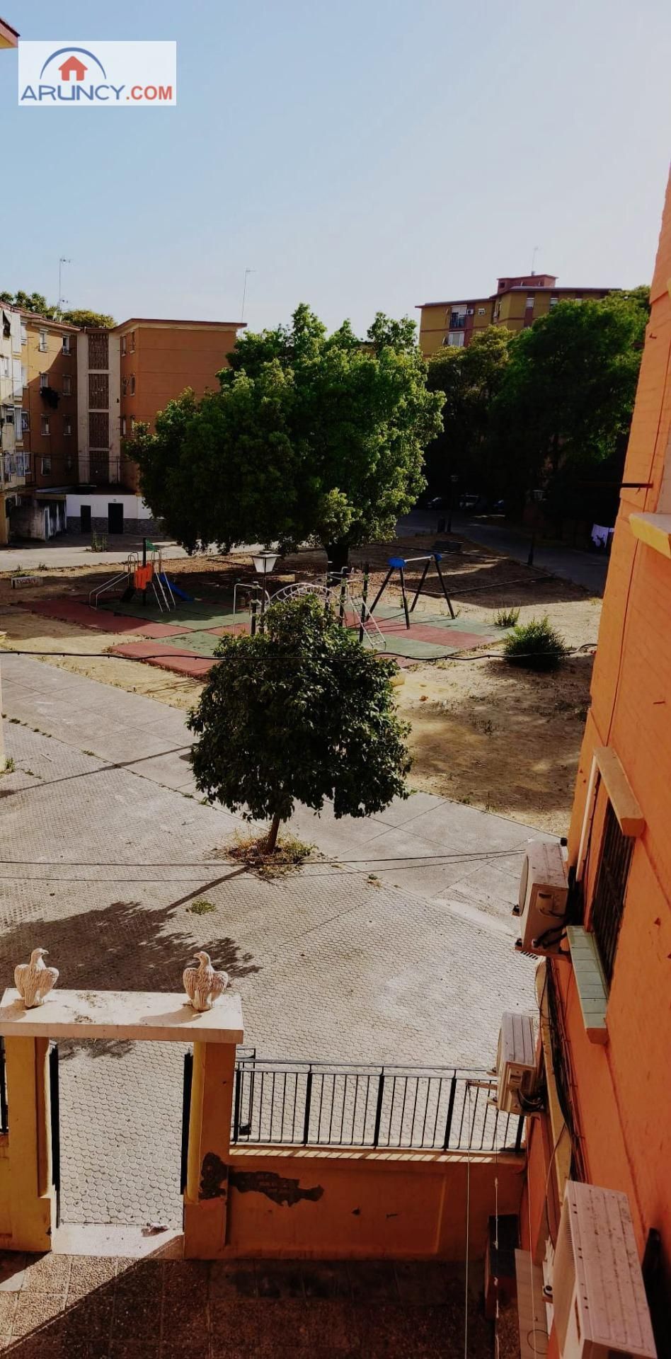 Vista exterior de Pis en venda en  Sevilla Capital amb Aire condicionat, Calefacció i Terrassa