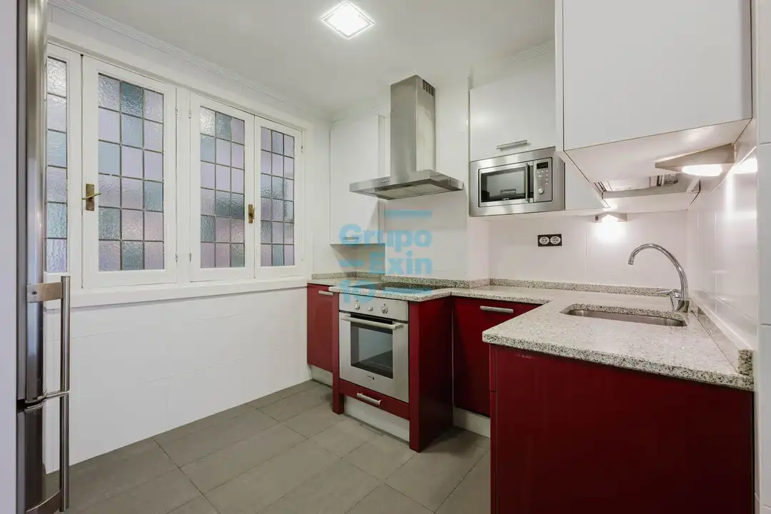 Kitchen of Flat for sale in Donostia - San Sebastián   with Heating and Terrace