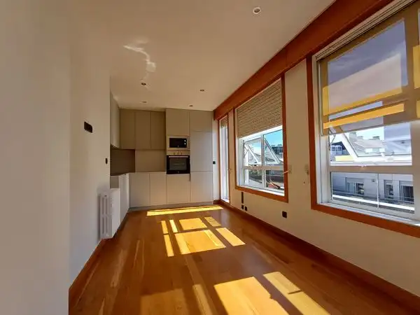 Sala de estar de Piso en venta en Vigo  con Calefacción, Terraza y Trastero