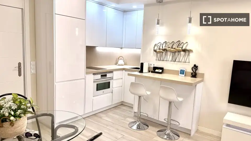 Flat for rent in Castellana