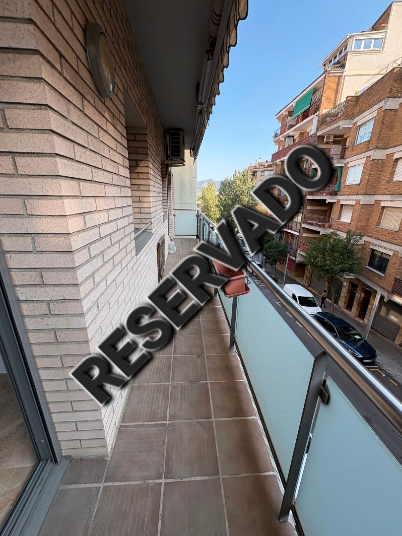 Exterior view of Flat for sale in Mollet del Vallès  with Air Conditioner, Heating and Oven
