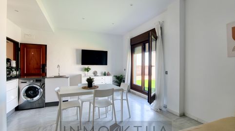 Foto 4 de Piso en venta en Avenida Juan Diego, Bormujos