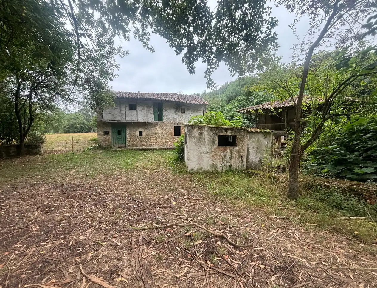 Finca rústica en venda en Gijón  amb Jardí privat