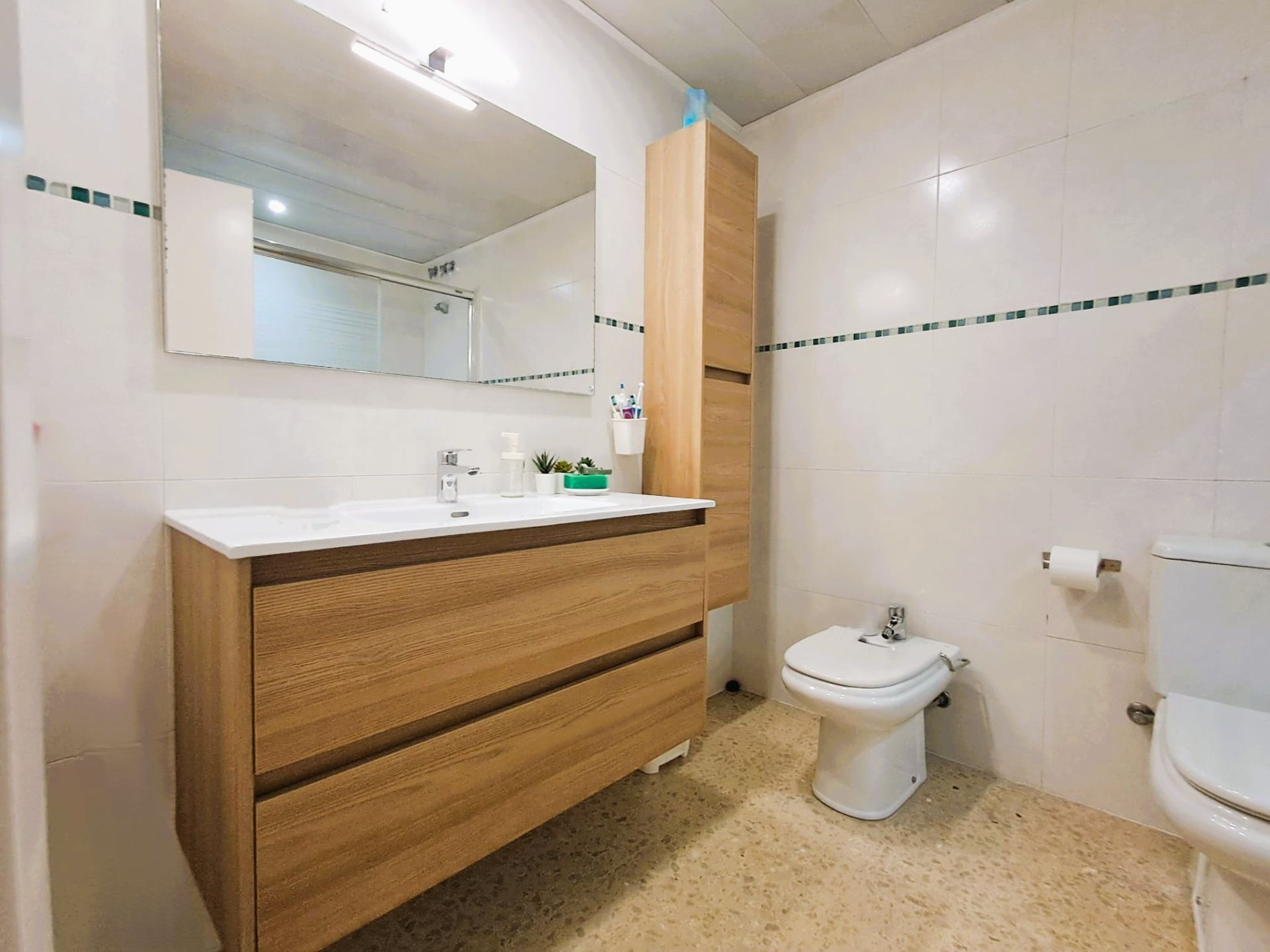 Bathroom of Flat for sale in Mataró  with Air Conditioner, Heating and Terrace