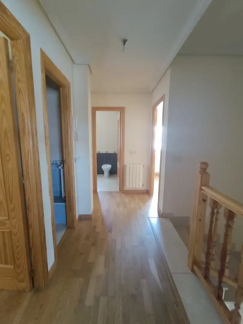 Houses for sale in Barcience  with Private garden