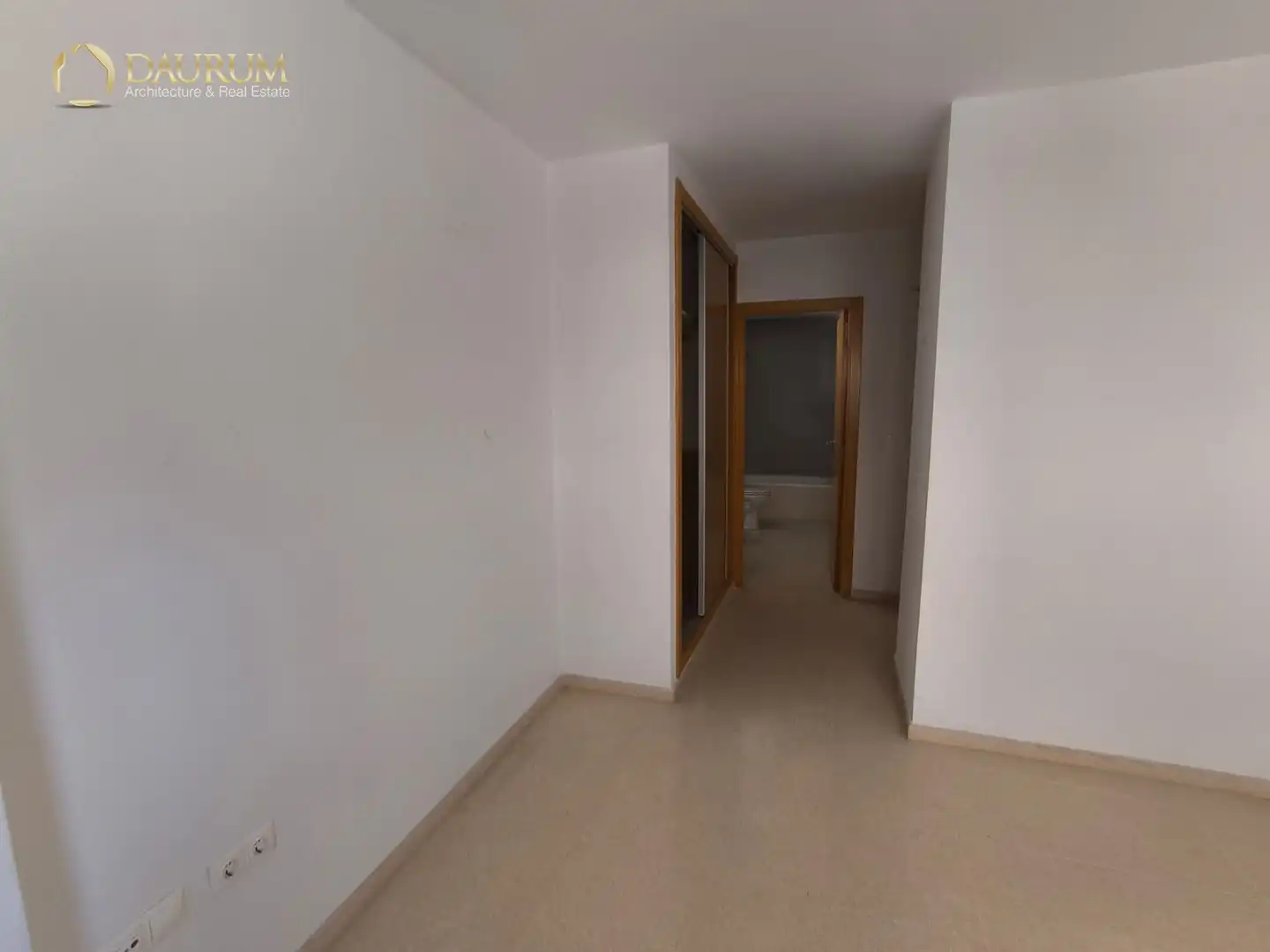 Wohnung zum Verkauf in Alicante / Alacant mit Terrasse und Abstellraum