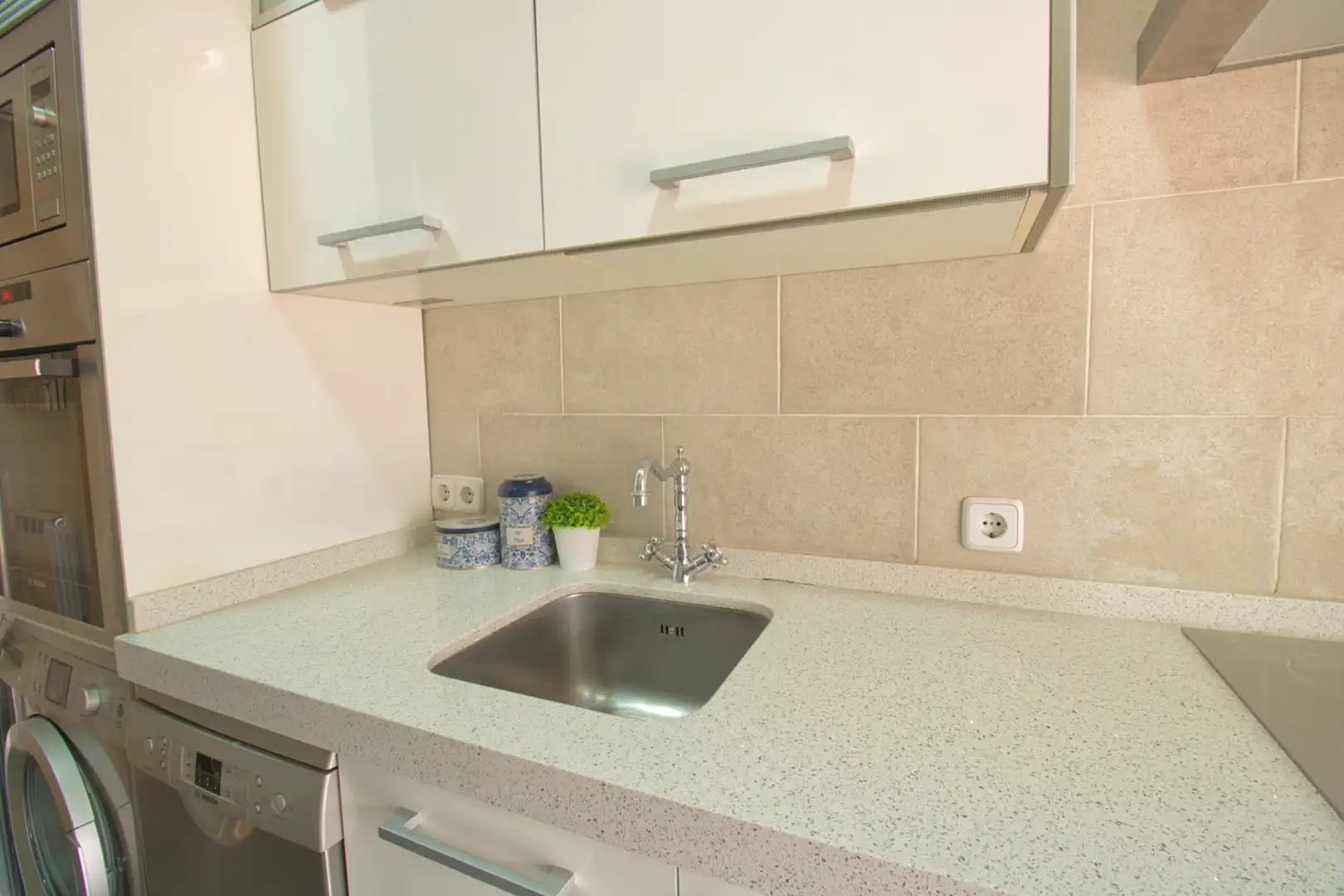 Cuina de Pis en venda en Madrid amb Aire condicionat, Calefacció i Terrassa