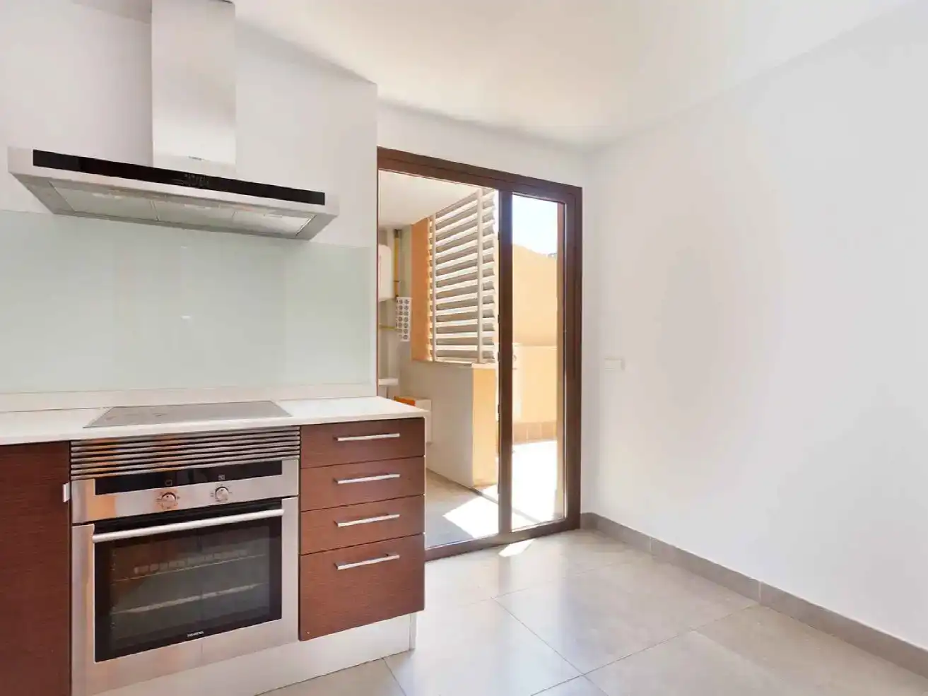 Küche von Wohnung zur Miete in  Palma de Mallorca mit Klimaanlage und Balkon
