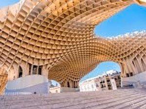 Exterior view of Building for sale in  Sevilla Capital