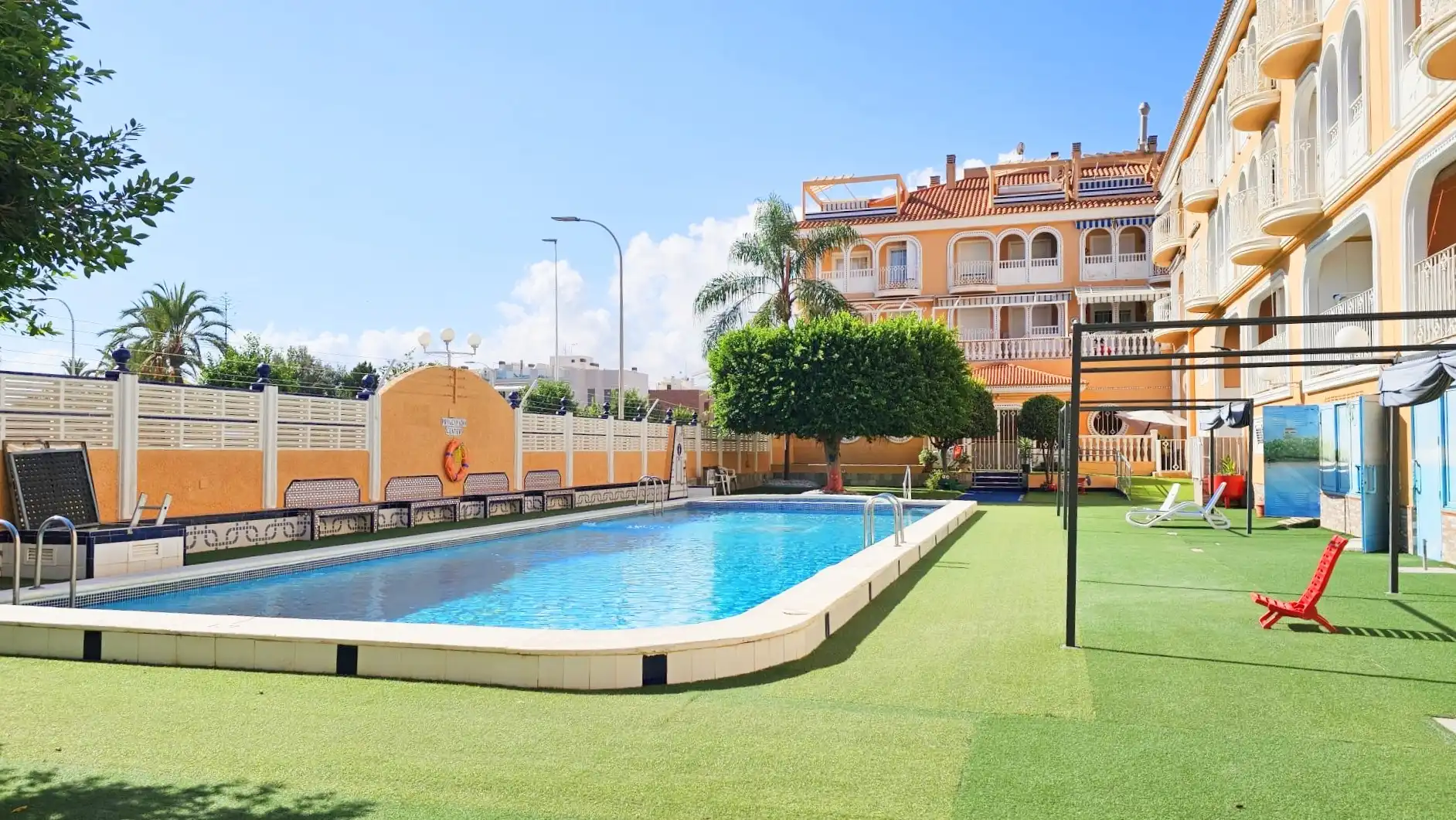 Casa con terraza en venta en Los Narejos - Punta Calera
