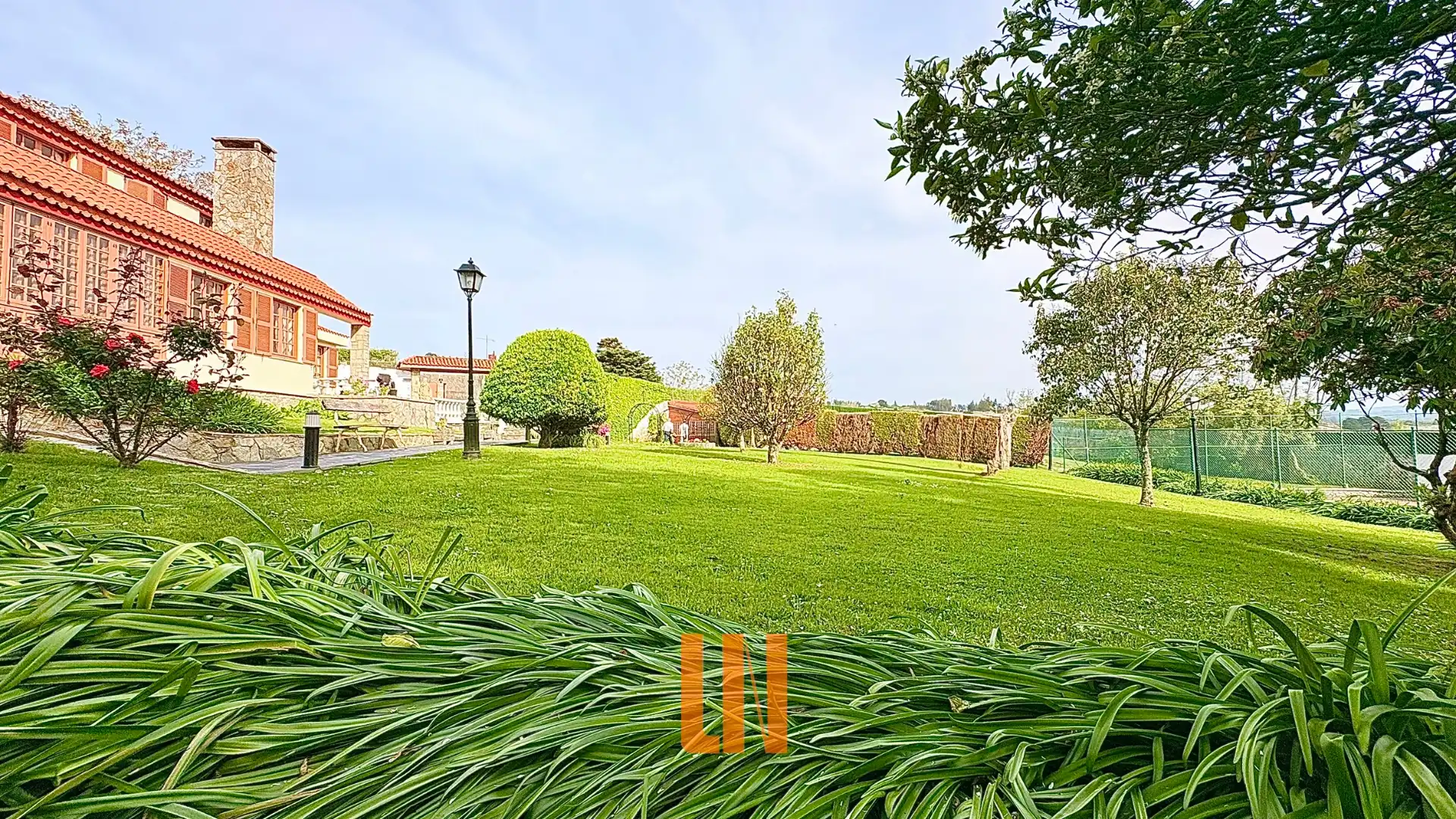 Jardín de Casa o chalet en venta en Oleiros con Calefacción, Jardín privado y Parquet