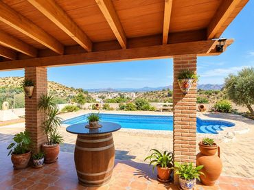 Xalet amb piscina en venda a Camino de Garay