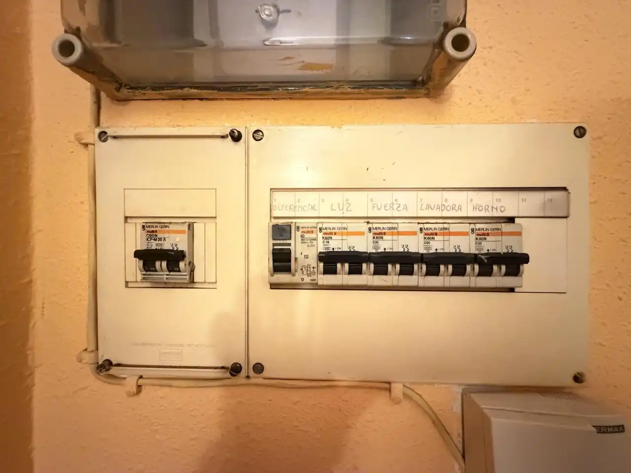 Flat for sale in Barcelona  with Air Conditioner