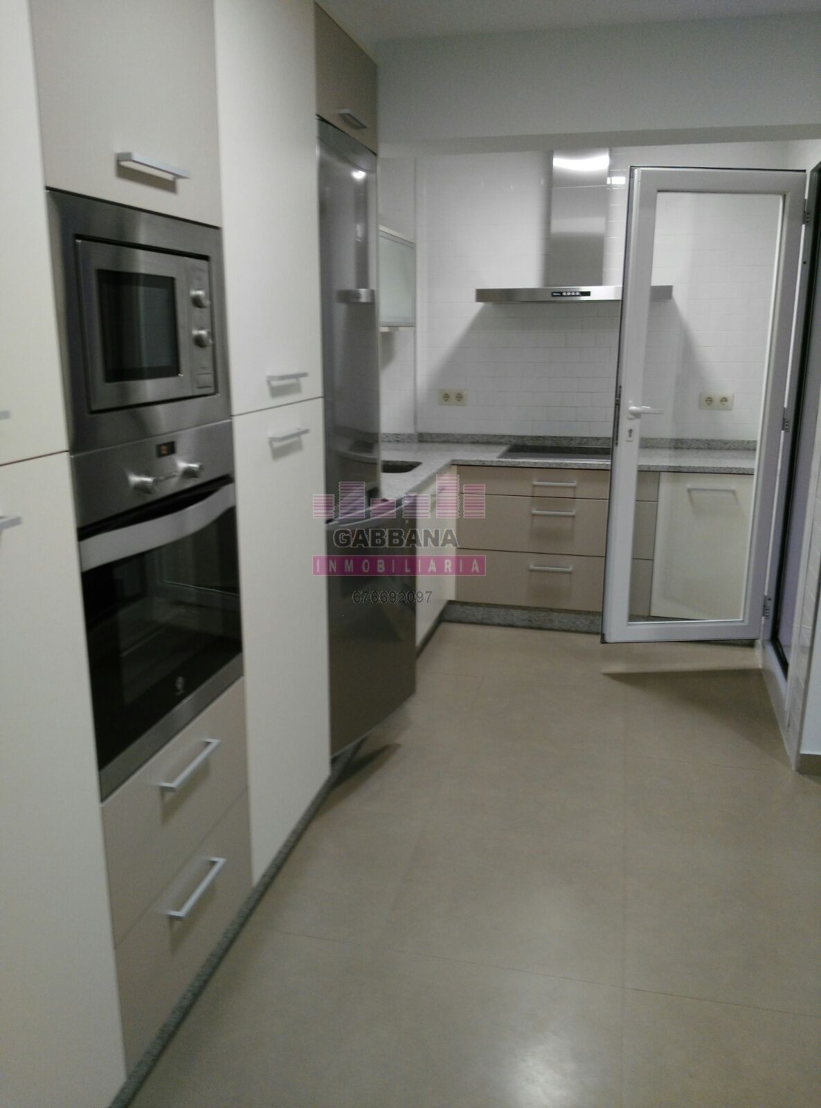 Kitchen of Flat to rent in Vigo   with Heating, Parquet flooring and Furnished