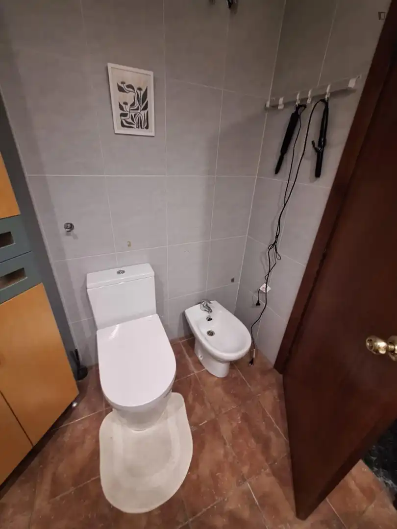 Baño de Apartamento de alquiler en Moncada con Amueblado, Horno y Lavadora