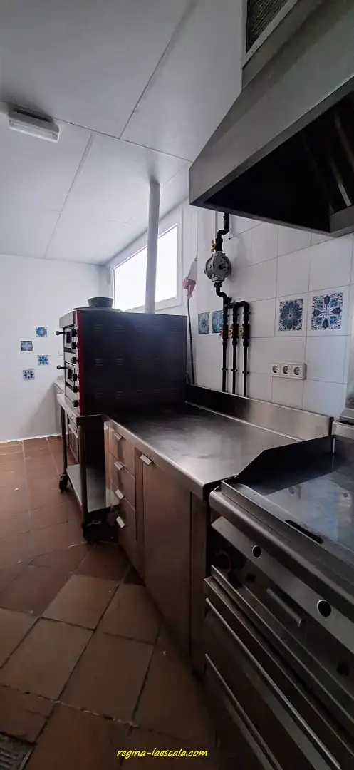 Küche von Geschaftsraum zum Verkauf in L'Estartit mit Heizung, Terrasse und Möbliert