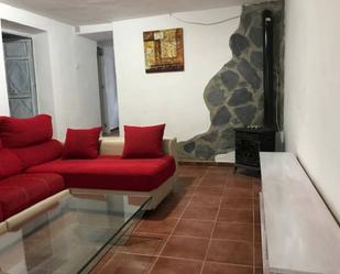 Sala d'estar de Casa o xalet en venda en Benalauría amb Terrassa