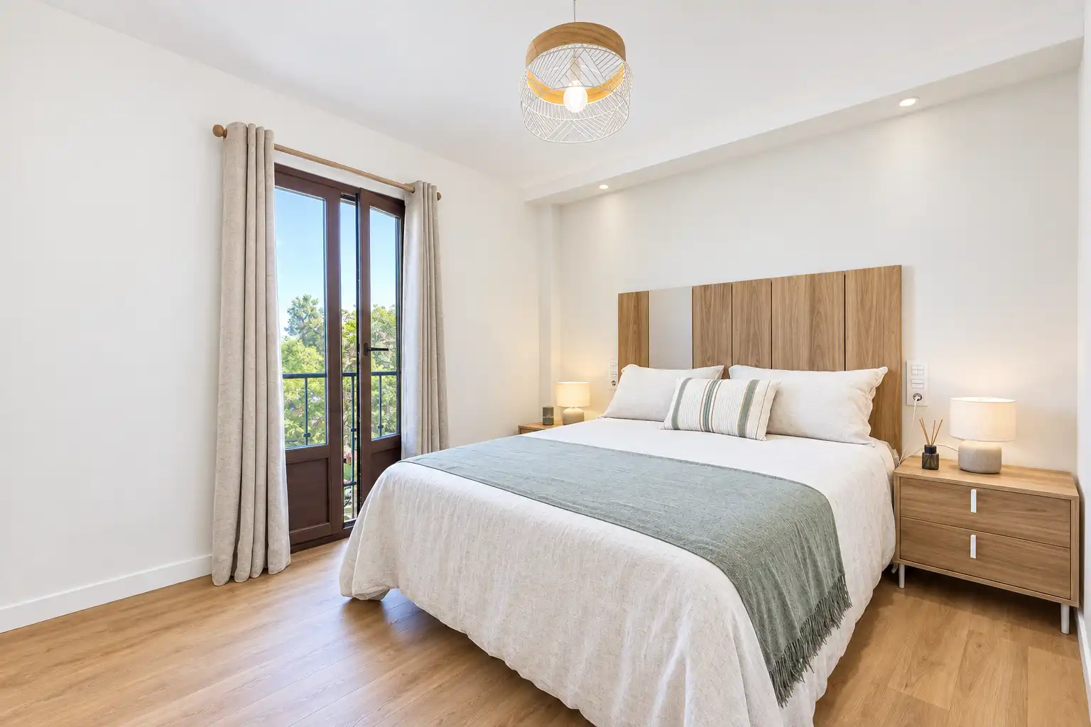 Dormitori de Apartament en venda en Puerto de la Duquesa