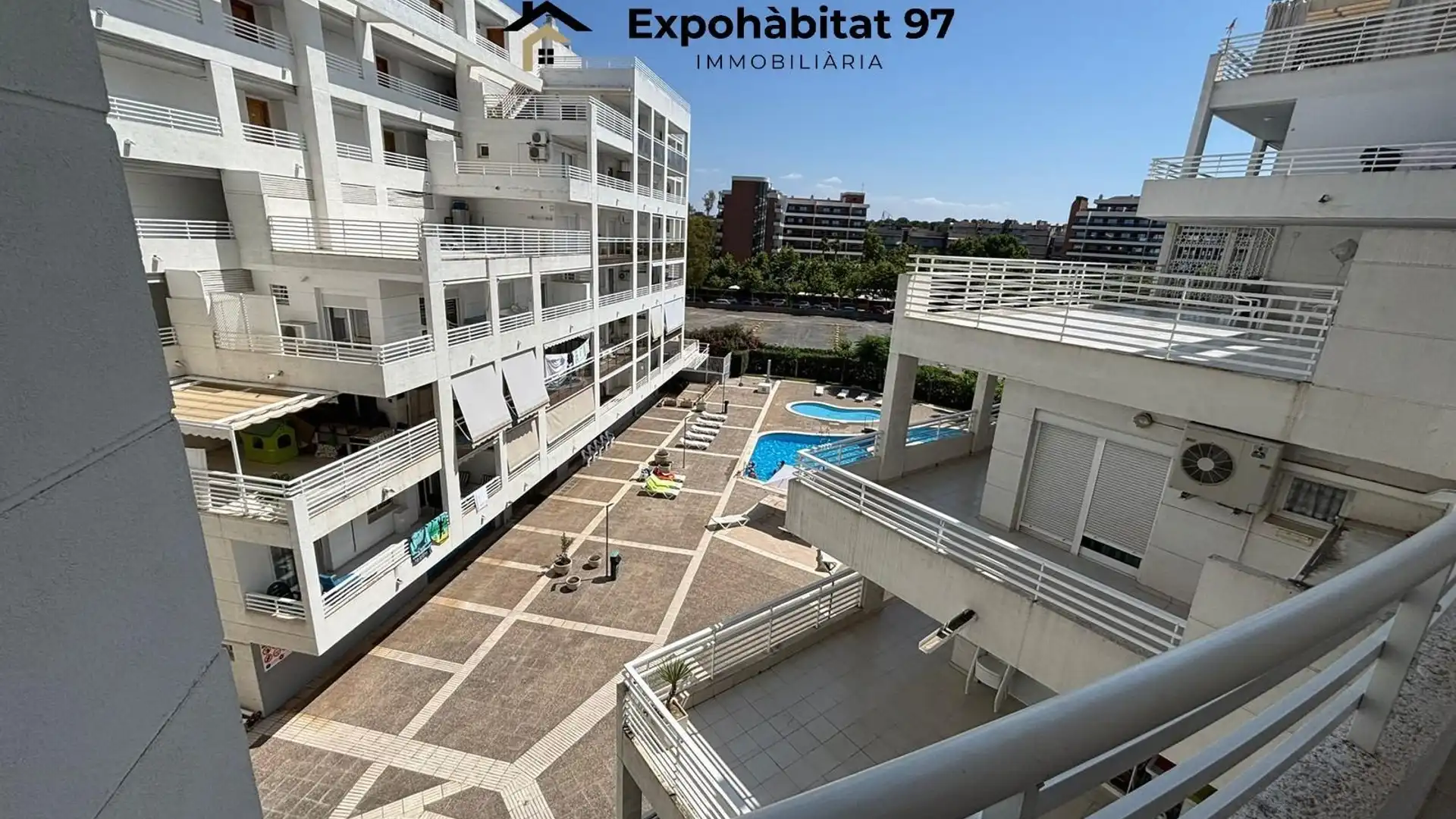Vista exterior de Apartamento en venta en Salou con Jardín privado, Terraza y Piscina comunitaria