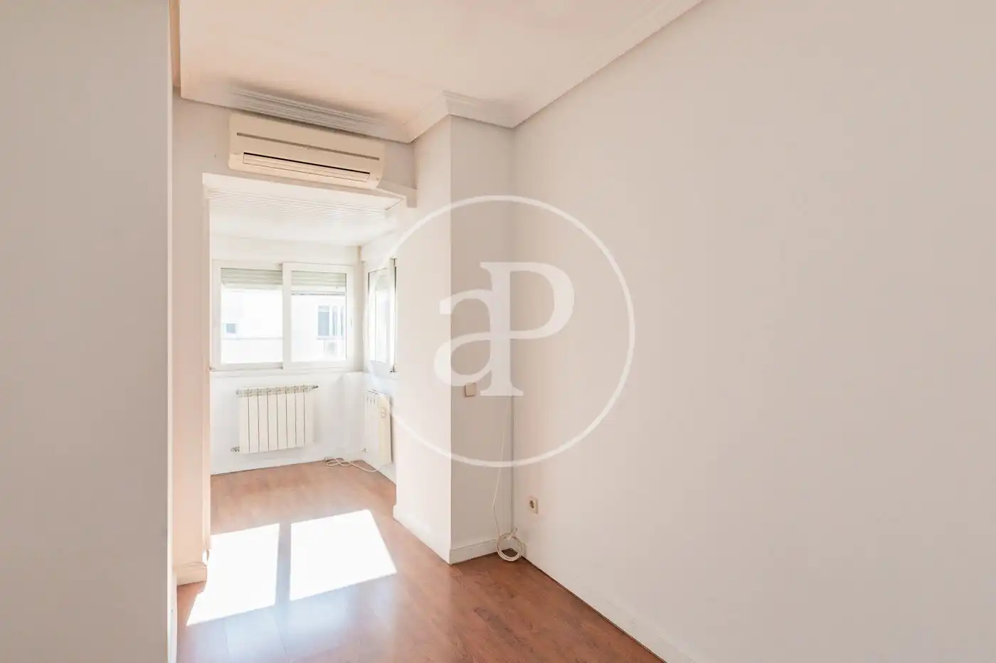 Bedroom of Flat for rent in Madrid  with Air Conditioner, Heating and Terrace