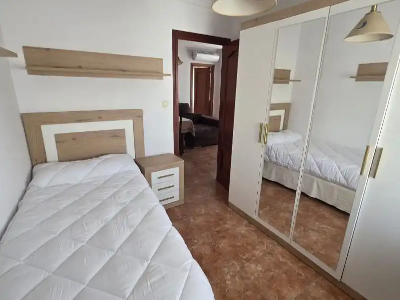 Habitación de Piso de alquiler en Ronda con Aire acondicionado, Terraza y Trastero