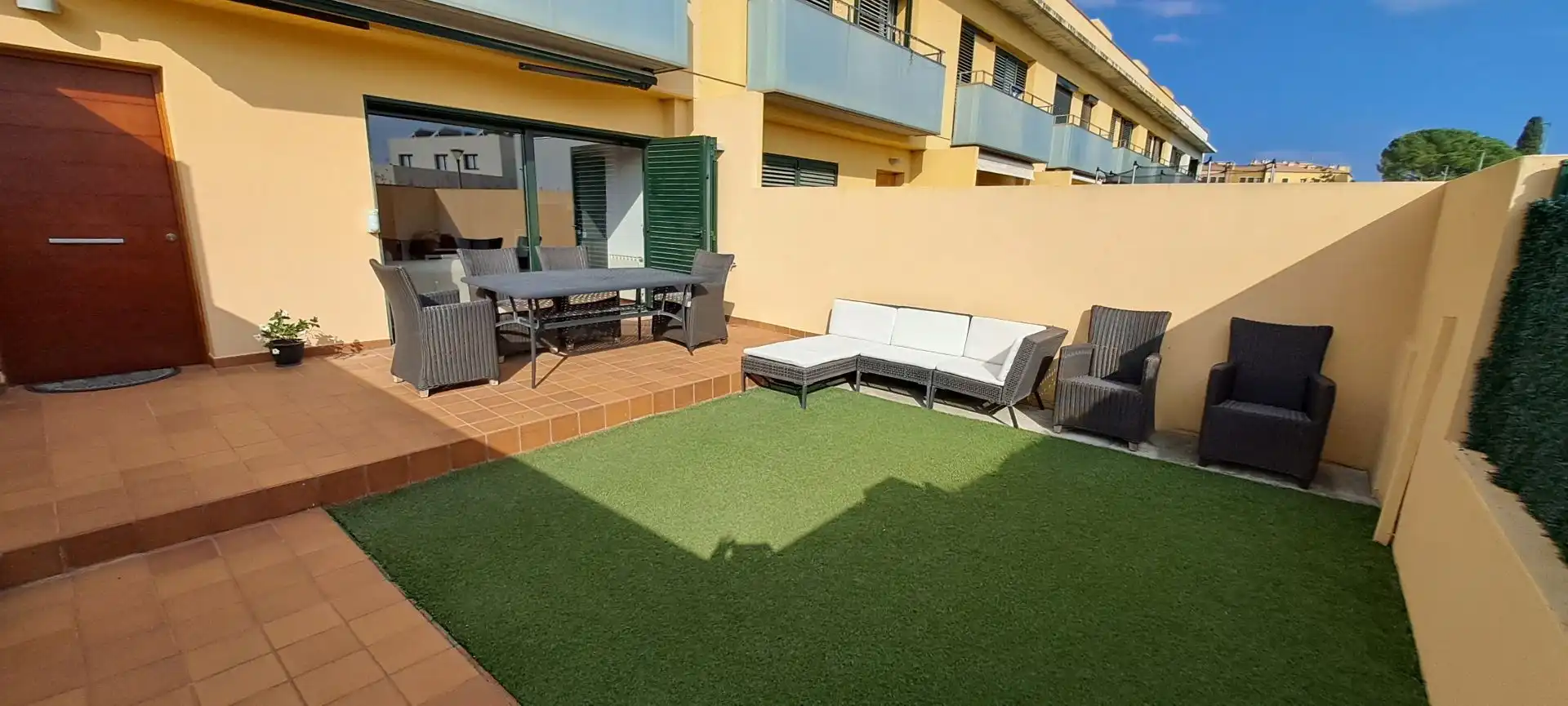 Terraza de Casa o chalet en venta en Navata con Aire acondicionado, Calefacción y Jardín privado