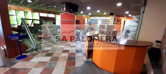 Local comercial en Alquiler en Els Pavos