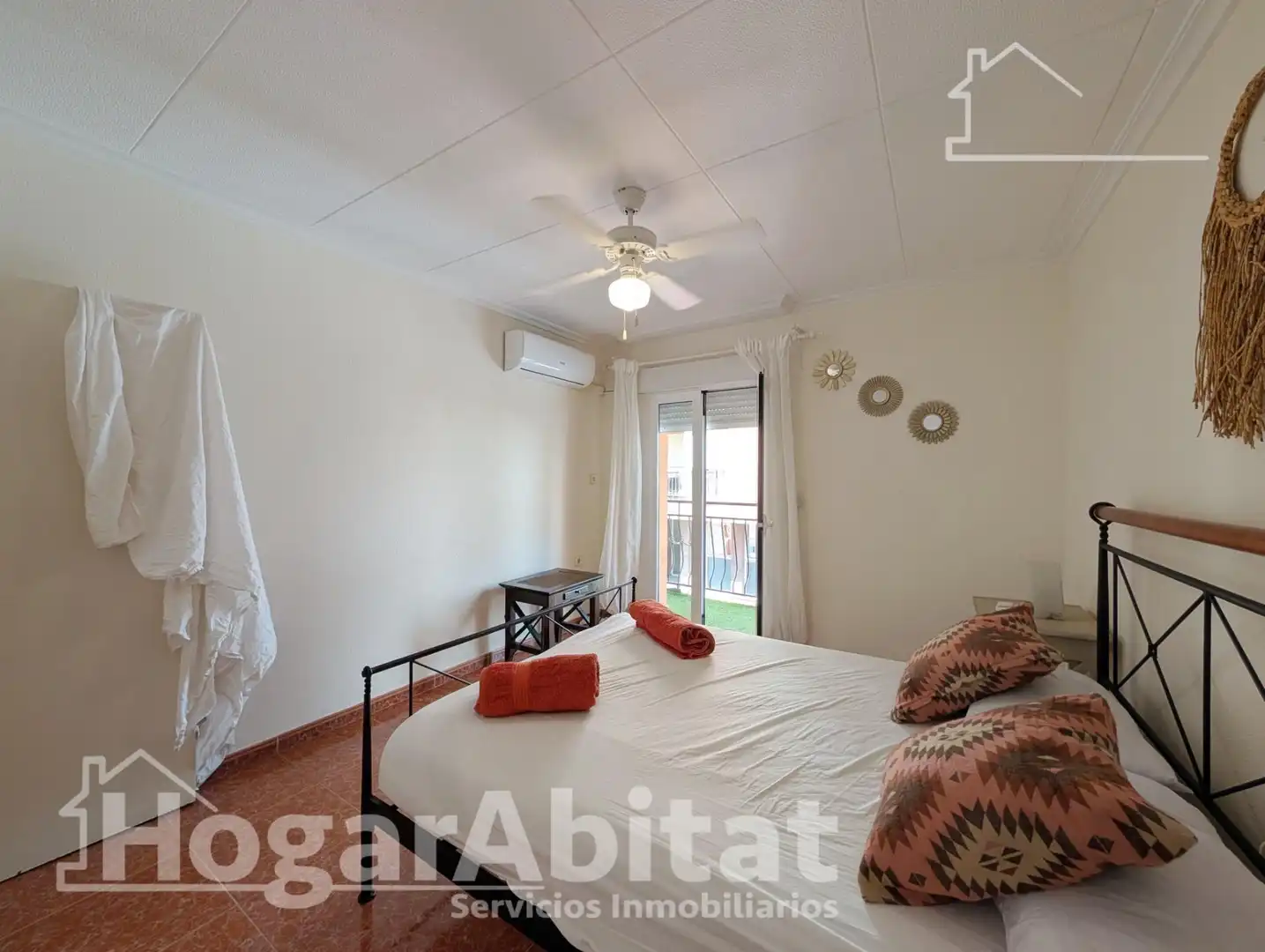 Schlafzimmer von Wohnung zum Verkauf in Santa Pola mit Klimaanlage, Heizung und Möbliert