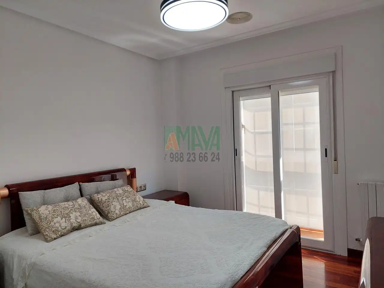 Schlafzimmer von Wohnung zur Miete in Ourense Capital  mit Heizung, Parkett und Möbliert
