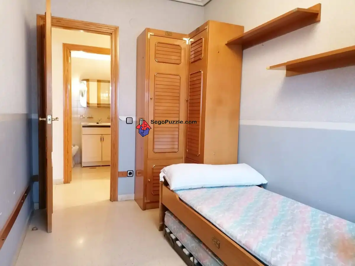 Habitación de Piso en venta en Segovia con Calefacción, Terraza y Amueblado