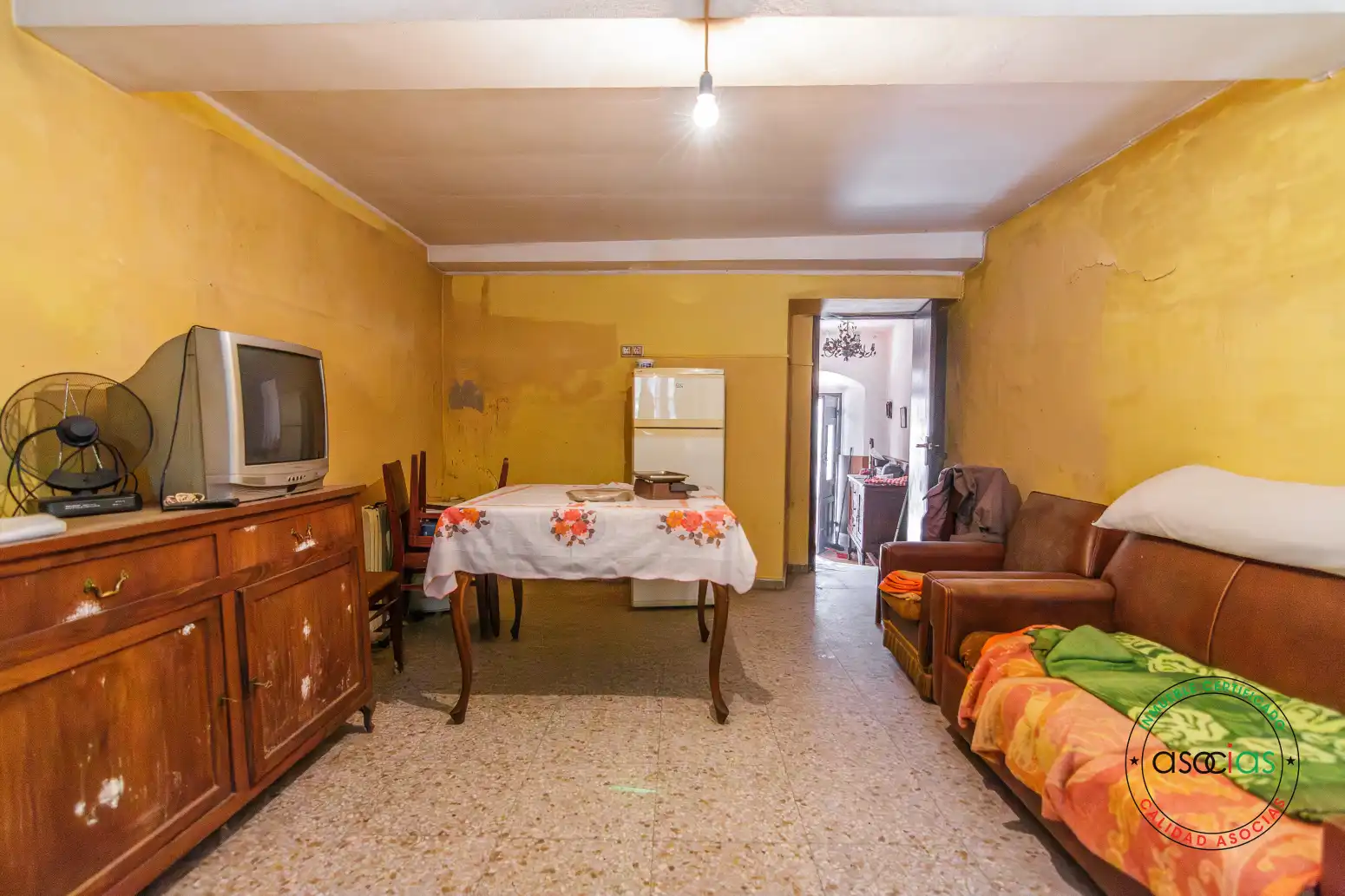 Sala d'estar de Casa o xalet en venda en Bimenes amb Jardí privat