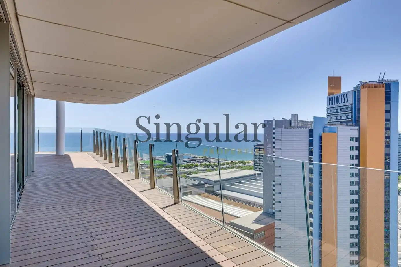 Terrassa de Dúplex en venda en Barcelona amb Calefacció, Parquet i Terrassa
