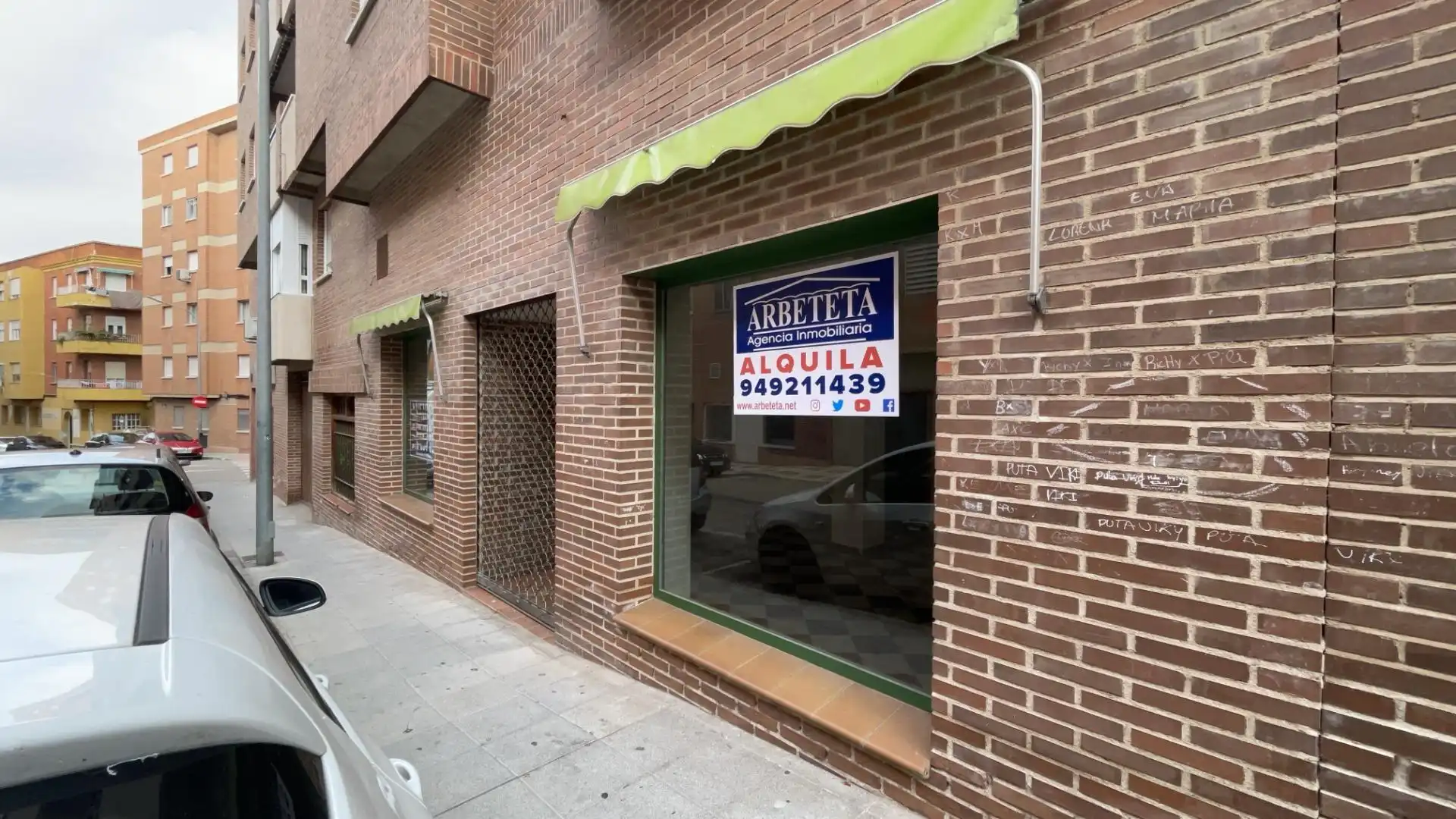 Vista exterior de Local de alquiler en Guadalajara