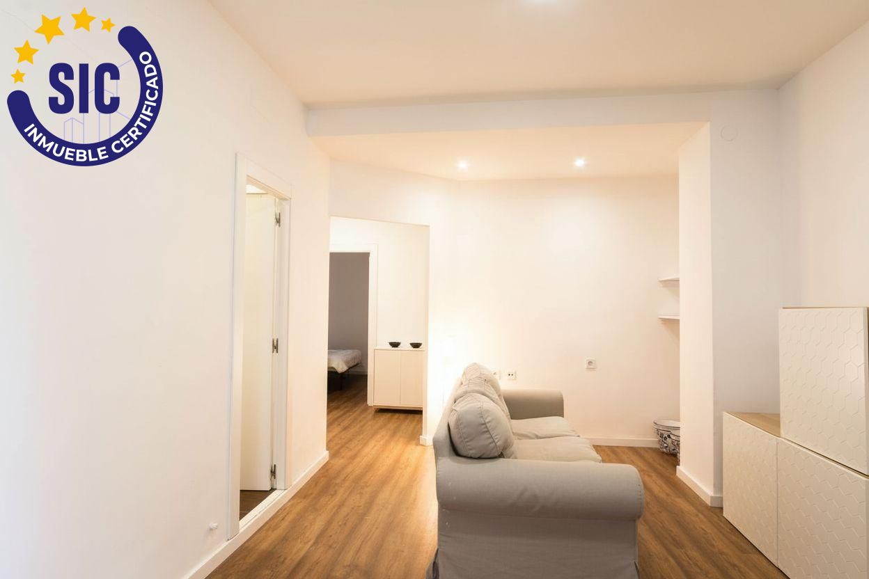 Sala d'estar de Pis en venda en  Valencia Capital amb Balcó