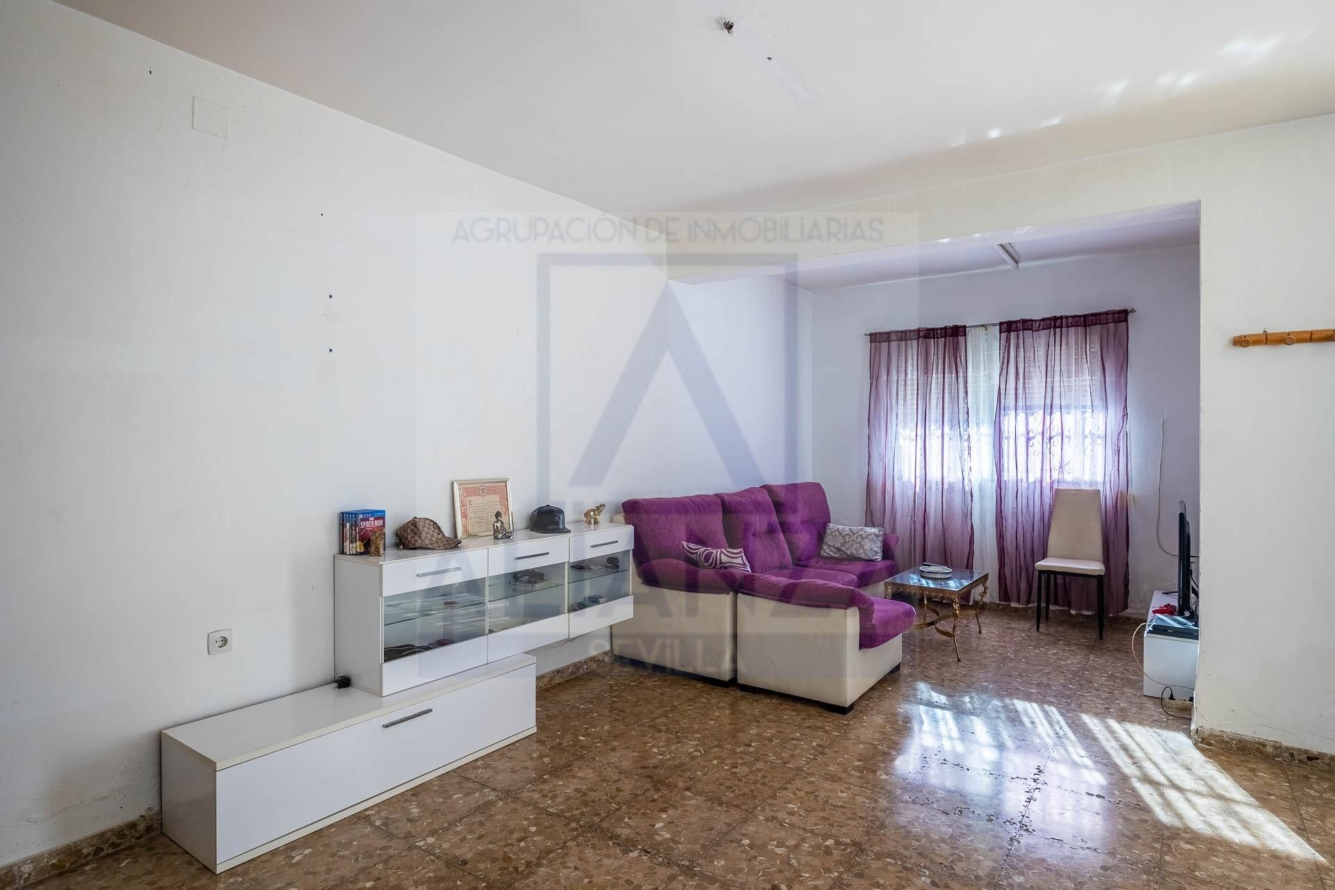 Living room of House or chalet for sale in Santiponce  with Air Conditioner, Private garden and Storage room