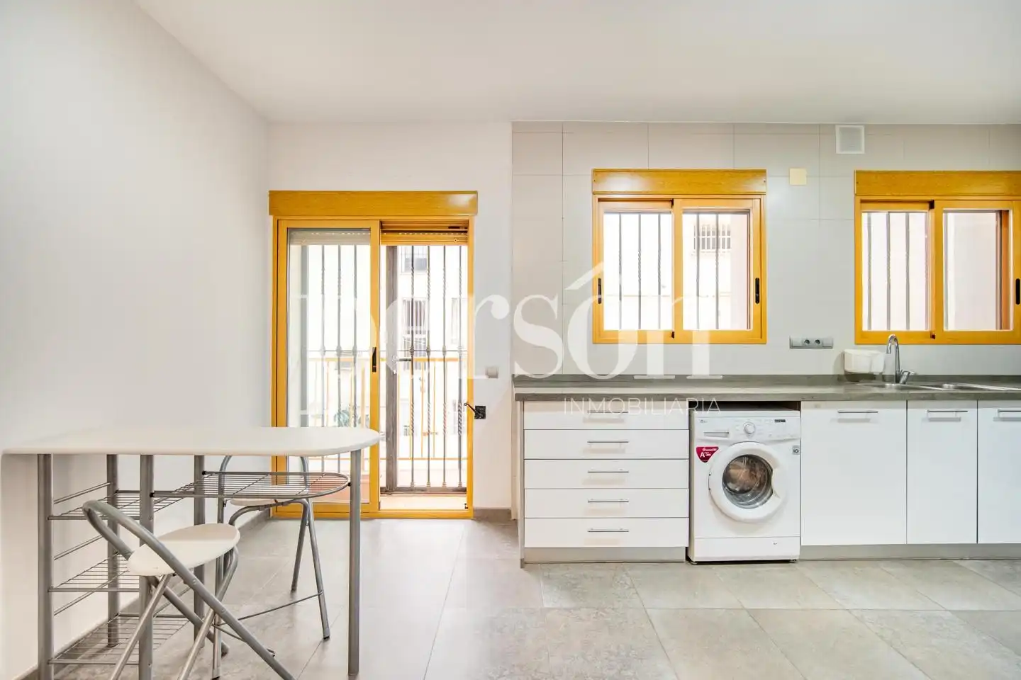 Cuina de Pis de lloguer en Valencia amb Aire condicionat, Calefacció i Parquet