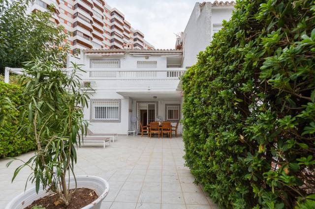 Casa adosada en Alquiler en Calle Cap de Sant Antoni en Playa de Gandia
