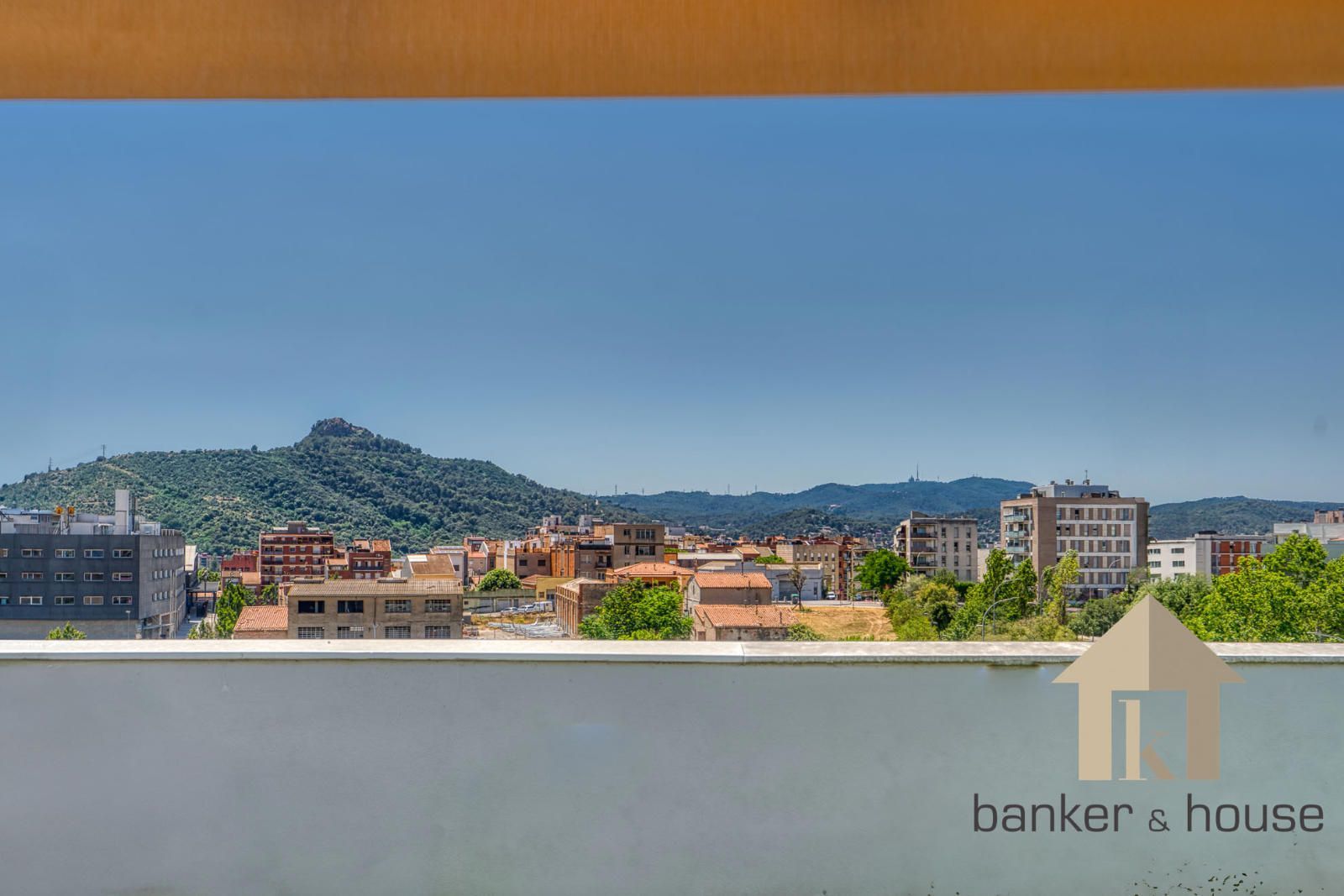 Exterior view of Attic for sale in Montcada i Reixac  with Air Conditioner, Heating and Terrace
