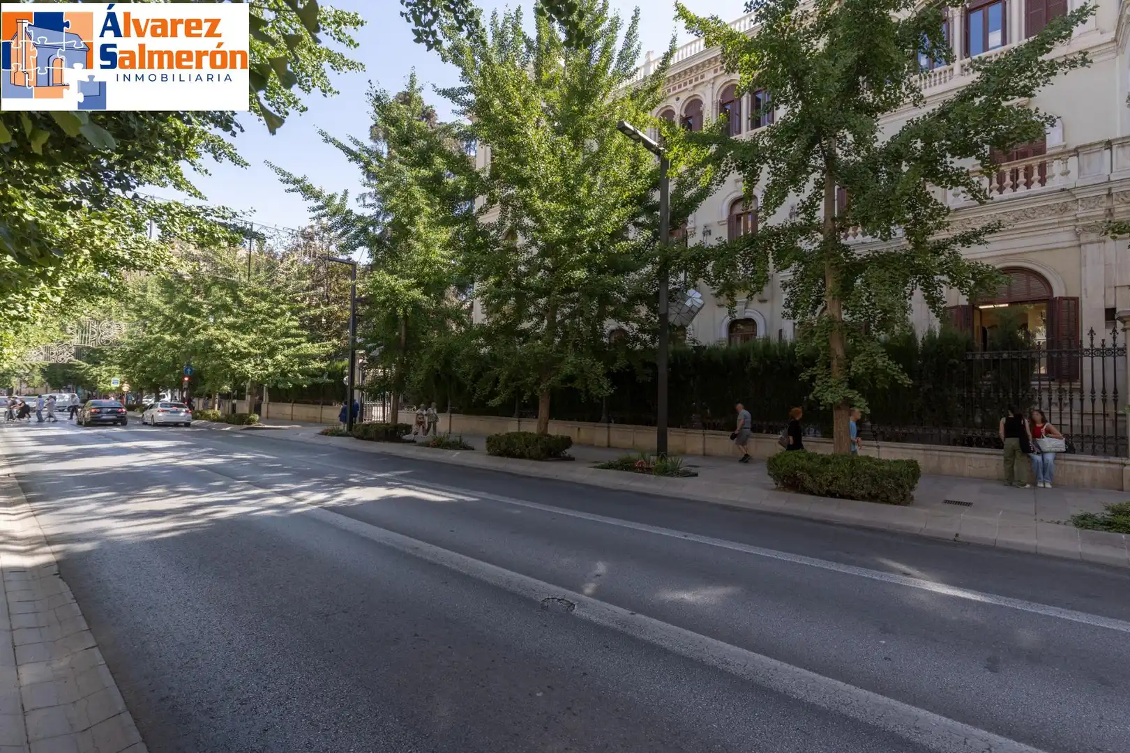 Vista exterior de Piso en venta en Granada