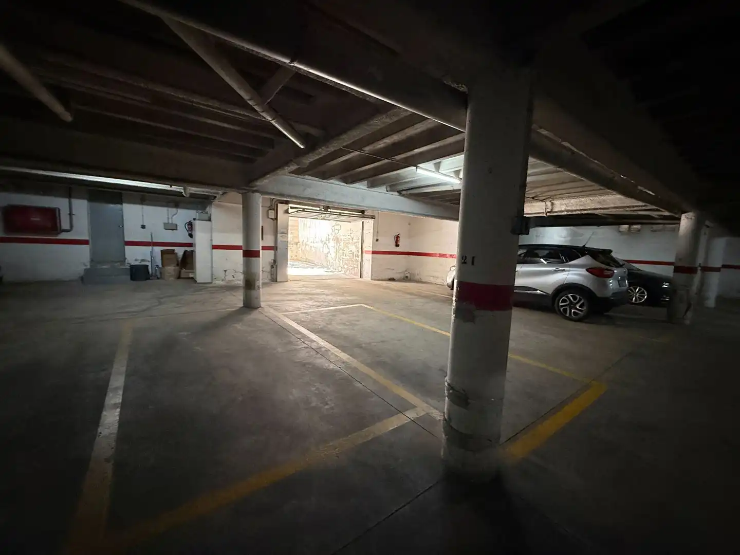 Parking of Flat for sale in Santa Coloma de Gramenet  with Air Conditioner, Heating and Terrace