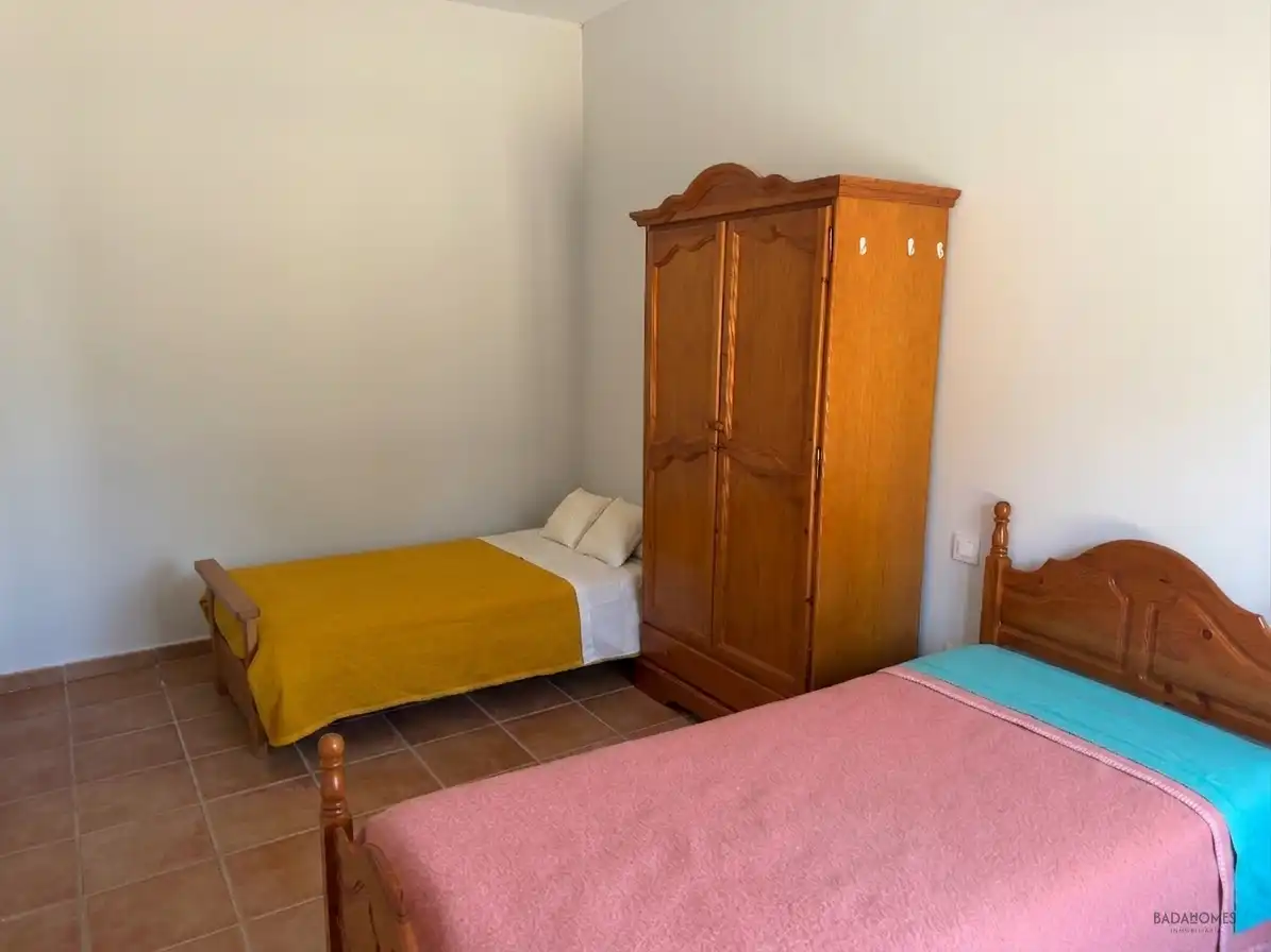 Habitación de Finca rústica en venta en Badajoz con Jardín privado, Terraza y Trastero