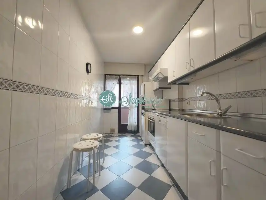 Kitchen of Flat for rent in Segovia  with Heating, Parquet flooring and Terrace